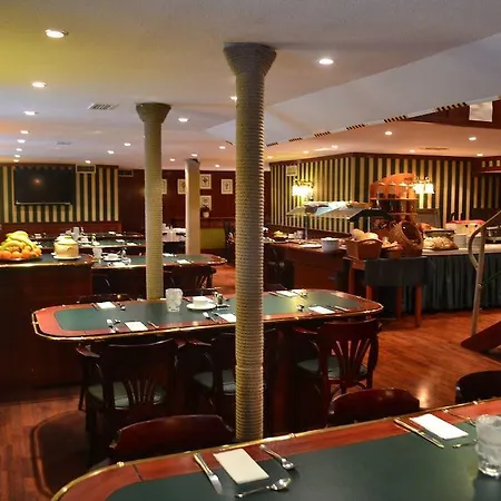 Boat Fortuna 酒店