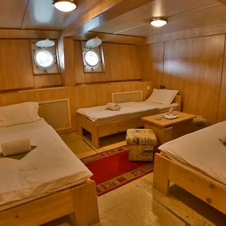 Boat Fortuna 3* Budapest