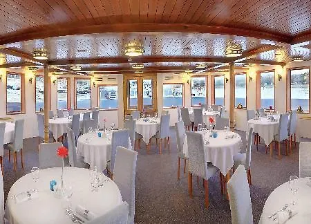 Boat Fortuna